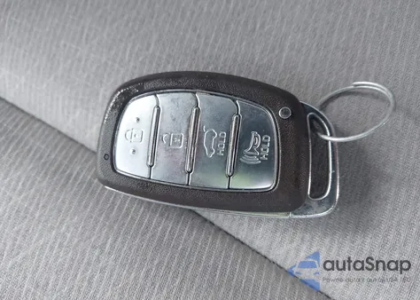 2018 Hyundai Tucson Value from USA, damaged, VIN KM8J3CA26JU687651